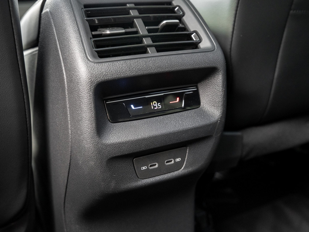 Bild 10 - Tiguan Life 2.0 TDI DSG Pano