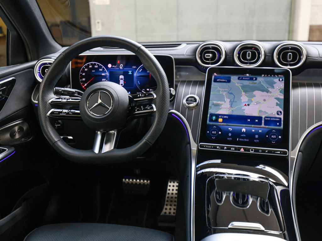 Bild 9 - GLC 400 e 4M Coupé AMG Sport Premium +