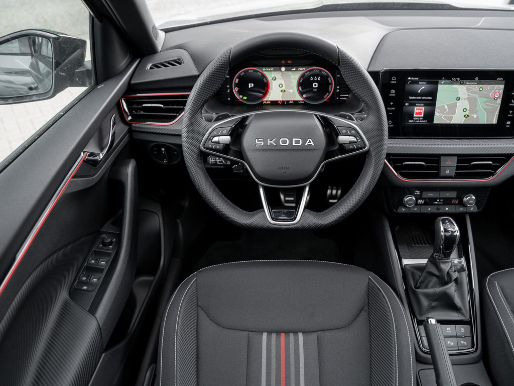 Bild 13 - Kamiq Monte Carlo 1.0 TSI DSG Pano AHK Navi ACC