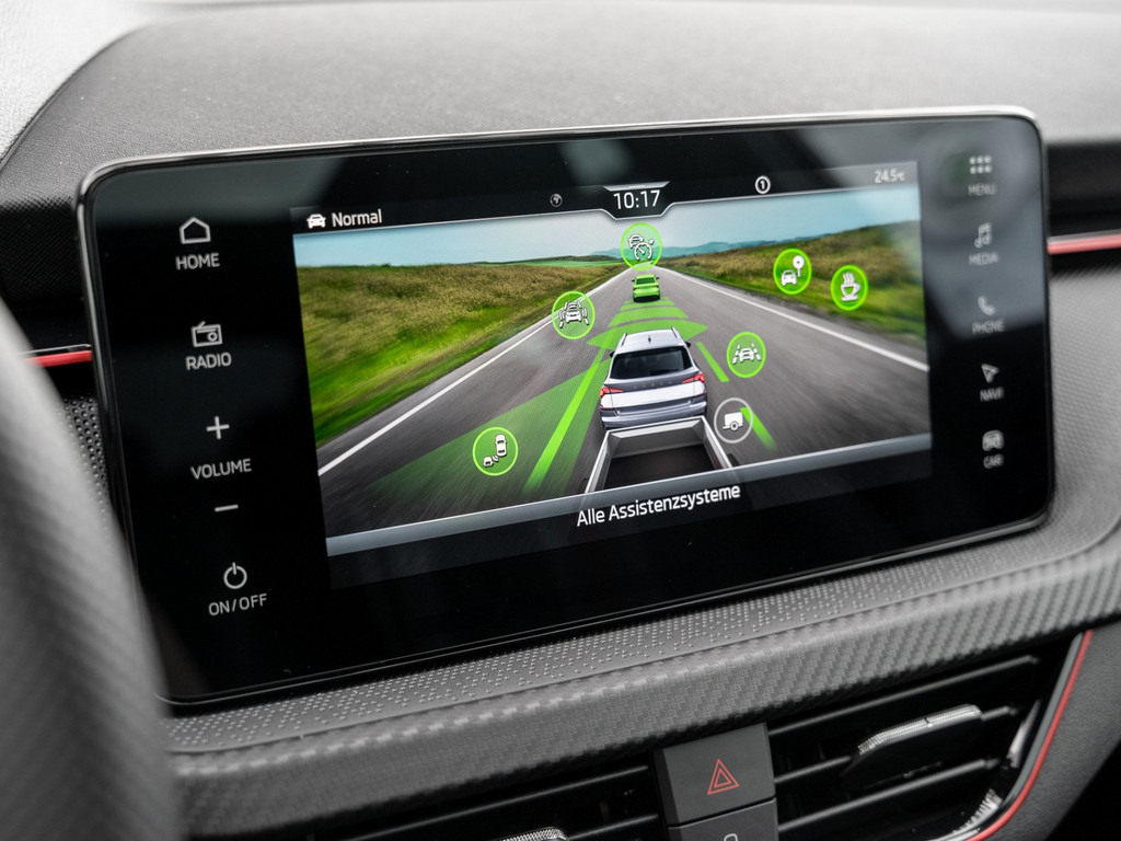Bild 18 - Kamiq Monte Carlo 1.0 TSI DSG Pano AHK Navi ACC