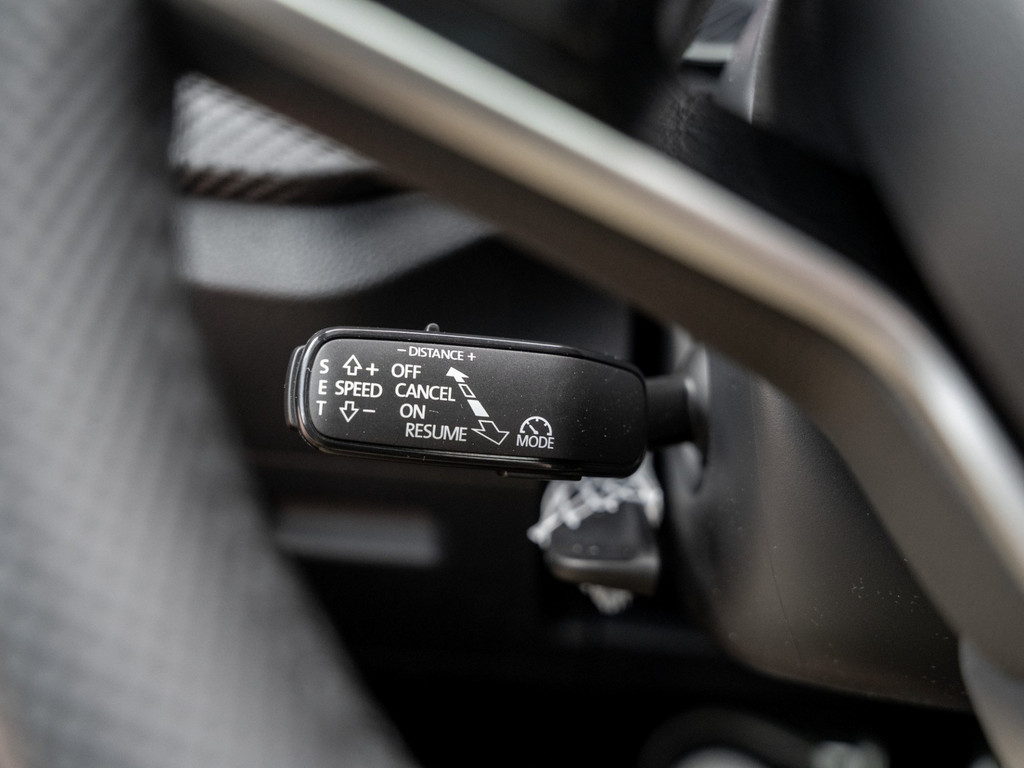 Bild 26 - Kamiq Monte Carlo 1.0 TSI DSG Pano AHK Navi ACC