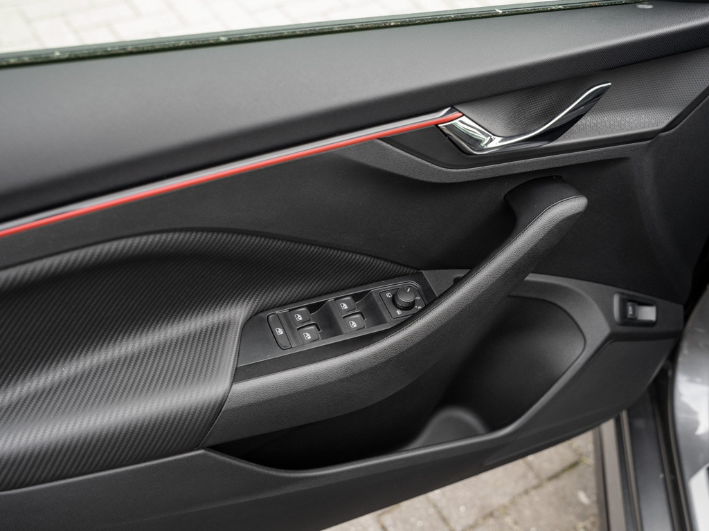 Bild 29 - Kamiq Monte Carlo 1.0 TSI DSG Pano AHK Navi ACC