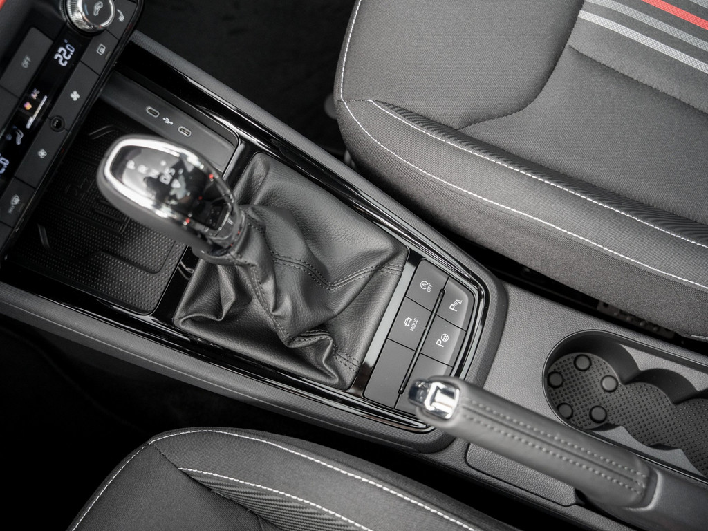 Bild 23 - Kamiq Monte Carlo 1.5 TSI DSG Pano AHK Navi ACC