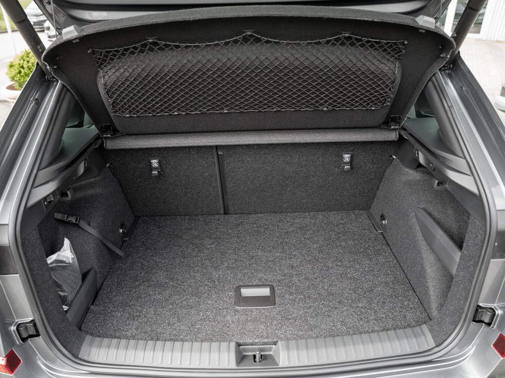 Bild 31 - Kamiq Monte Carlo 1.5 TSI DSG Pano AHK Navi ACC
