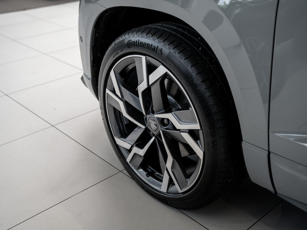 Bild 8 - Karoq Spotline 2.0 TSI DSG 4x4 DCC AHK Kam. Navi