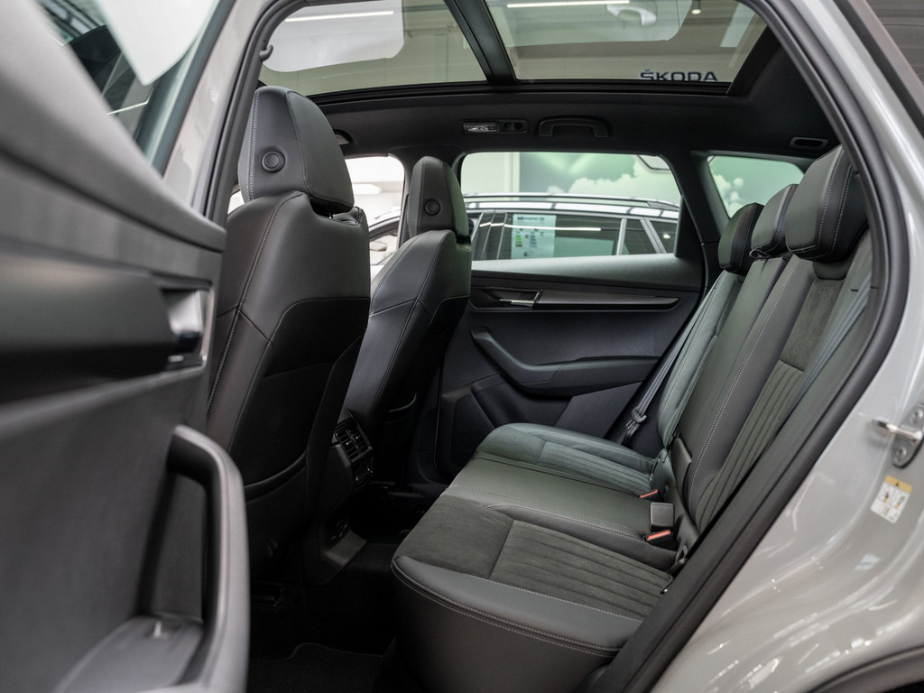 Bild 10 - Karoq Spotline 2.0 TSI DSG 4x4 DCC AHK Kam. Navi
