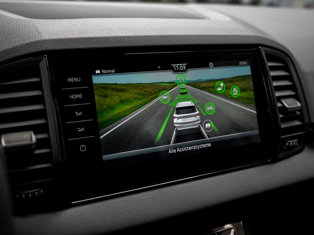 Bild 19 - Karoq Spotline 2.0 TSI DSG 4x4 DCC AHK Kam. Navi