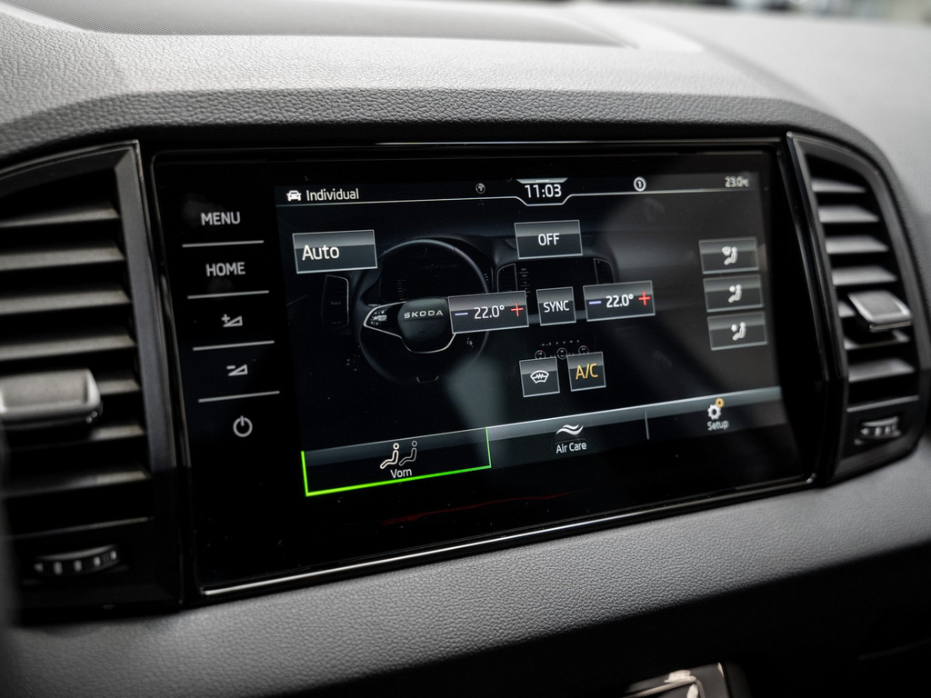 Bild 22 - Karoq Spotline 2.0 TSI DSG 4x4 DCC AHK Kam. Navi