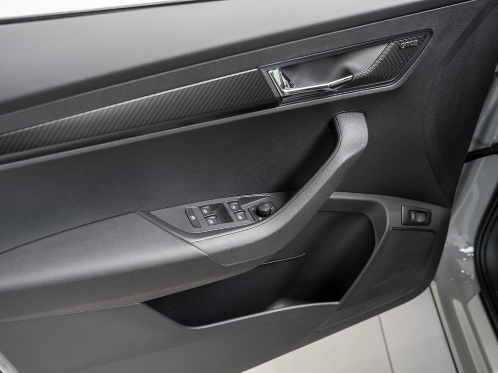 Bild 31 - Karoq Spotline 2.0 TSI DSG 4x4 DCC AHK Kam. Navi