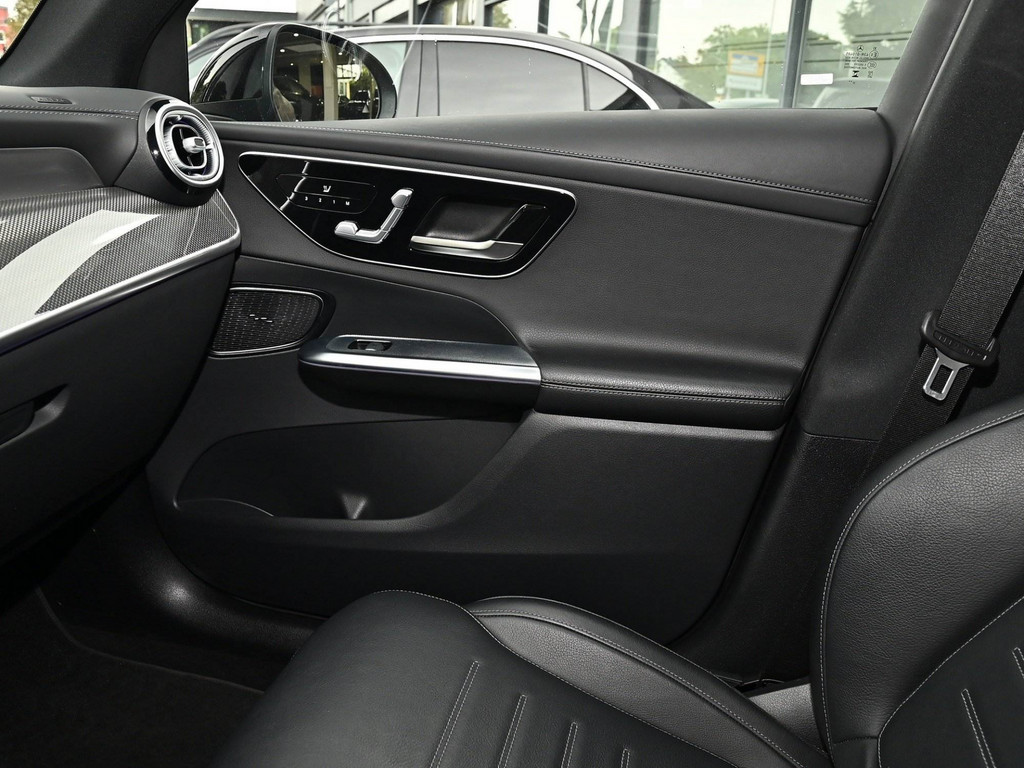 Bild 18 - GLC 300 de 4M AMG Sport Premium