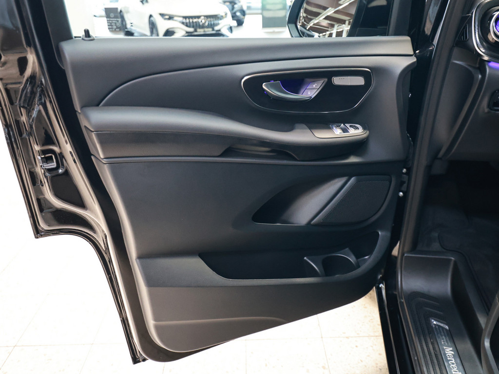 Bild 28 - V 220 d STYLE Lang