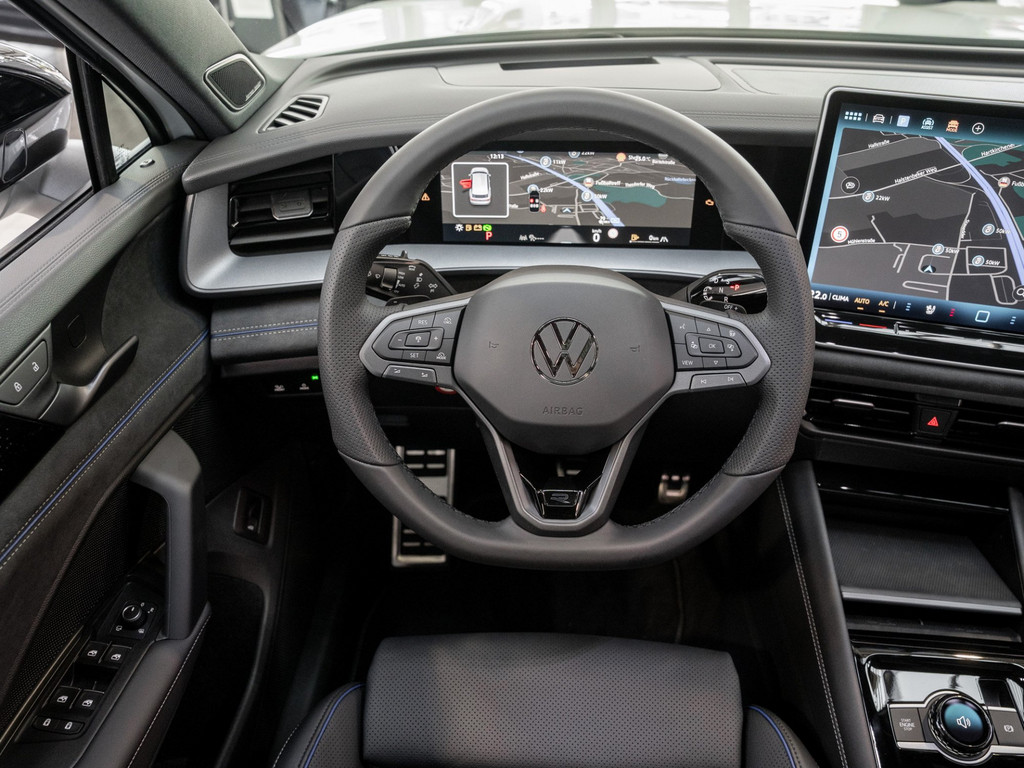 Bild 13 - Tayron R-Line 2.0 l TDI 4MOTION DSG DCC Pano AHK