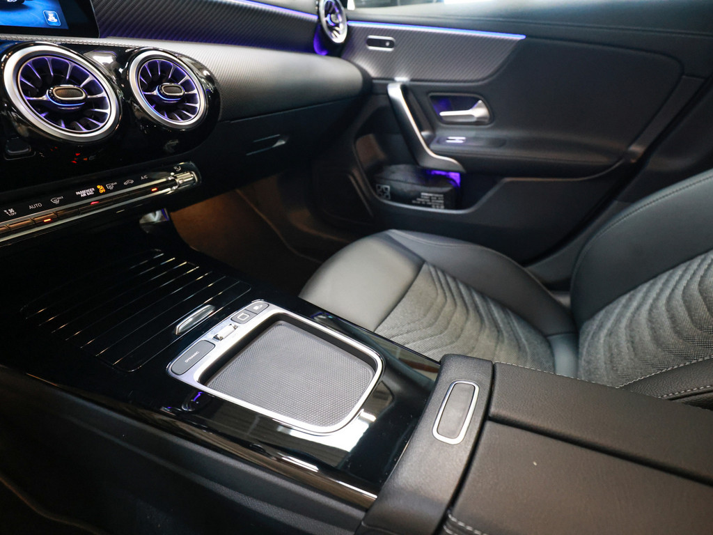 Bild 16 - CLA 200 d Coupé Progressive Advanced + 