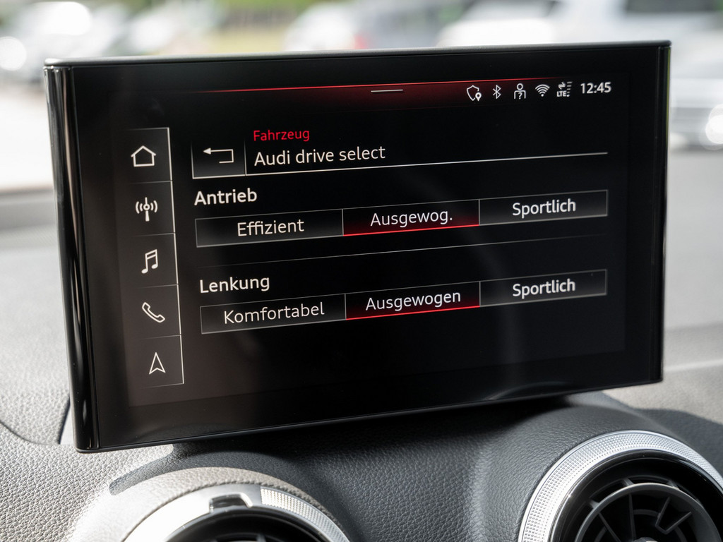 Bild 15 - Q2 S line 35 TFSI 110KW S-tronic Kam.