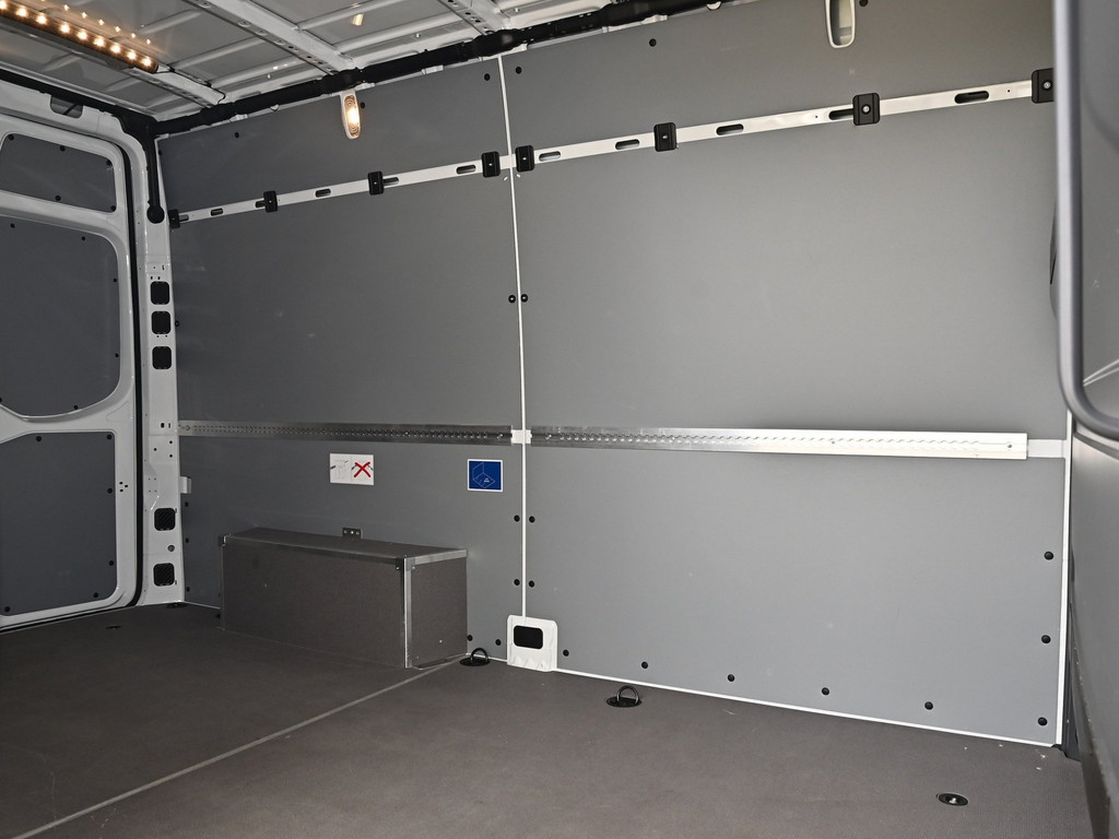 Bild 33 - Sprinter 319 CDI Kasten PRO L2H2 4x4