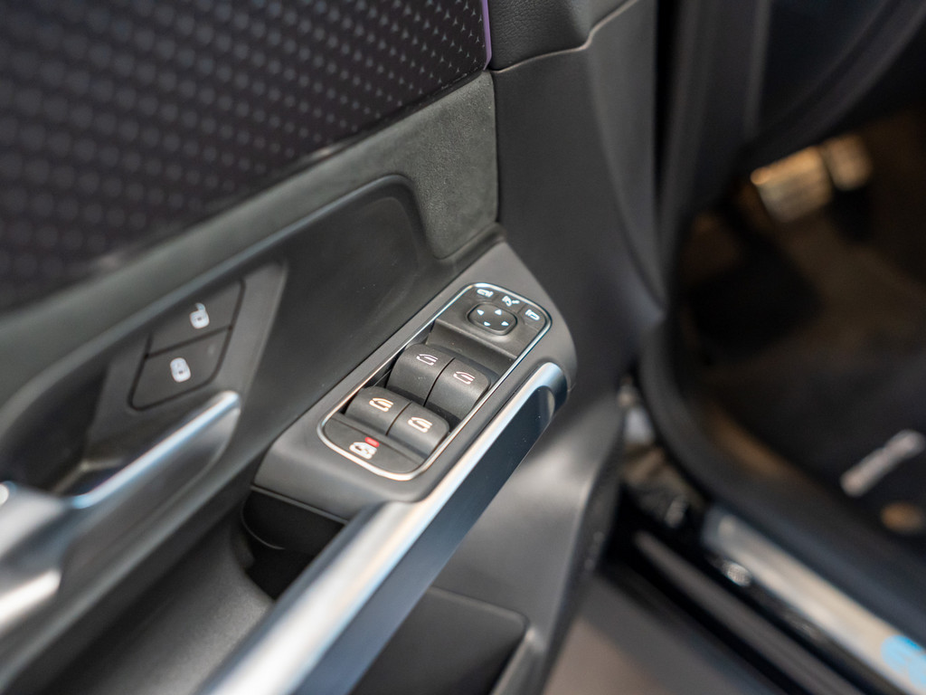 Bild 29 - EQB 300 4M AMG Sport Advanced +