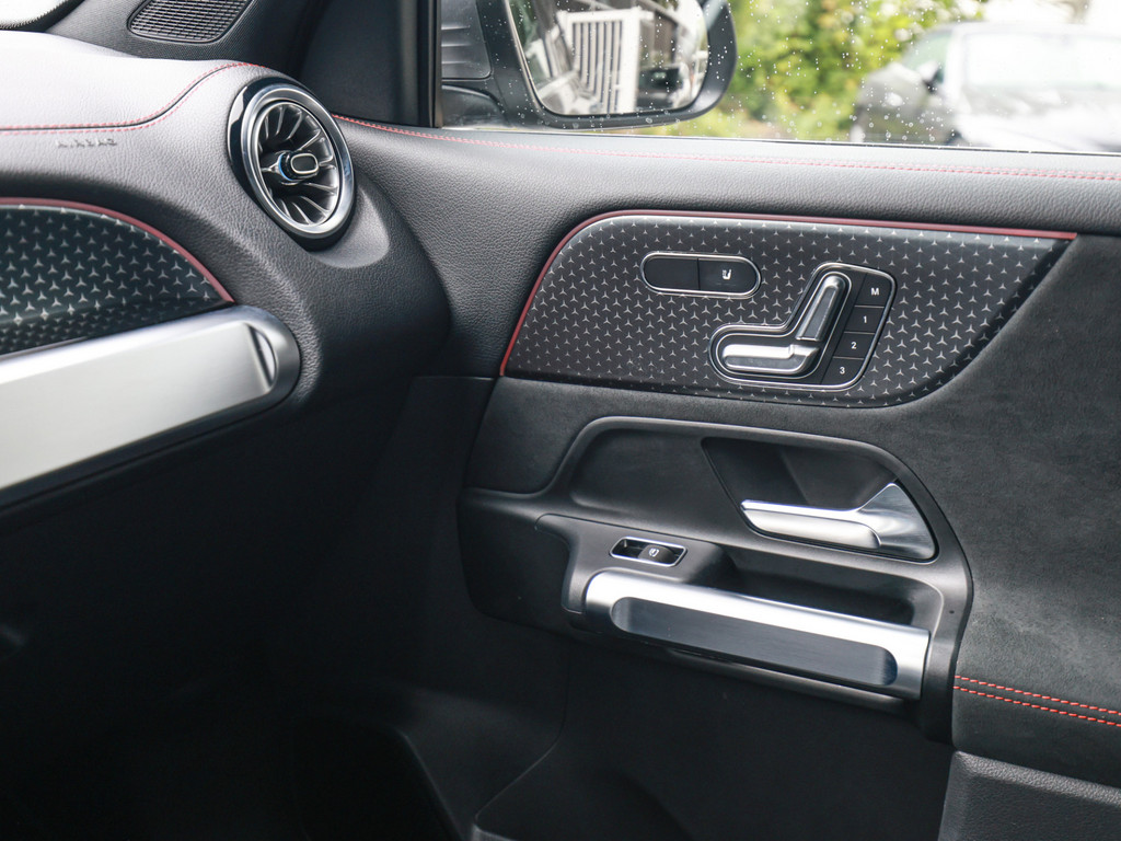 Bild 20 - EQB 300 4M AMG Sport Advanced +