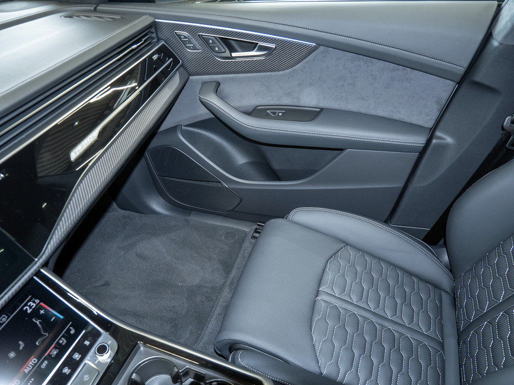Bild 15 - RS Q8 performance