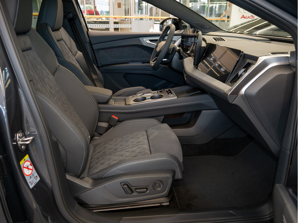 Bild 2 - Q4 e-tron Sportback quattro
