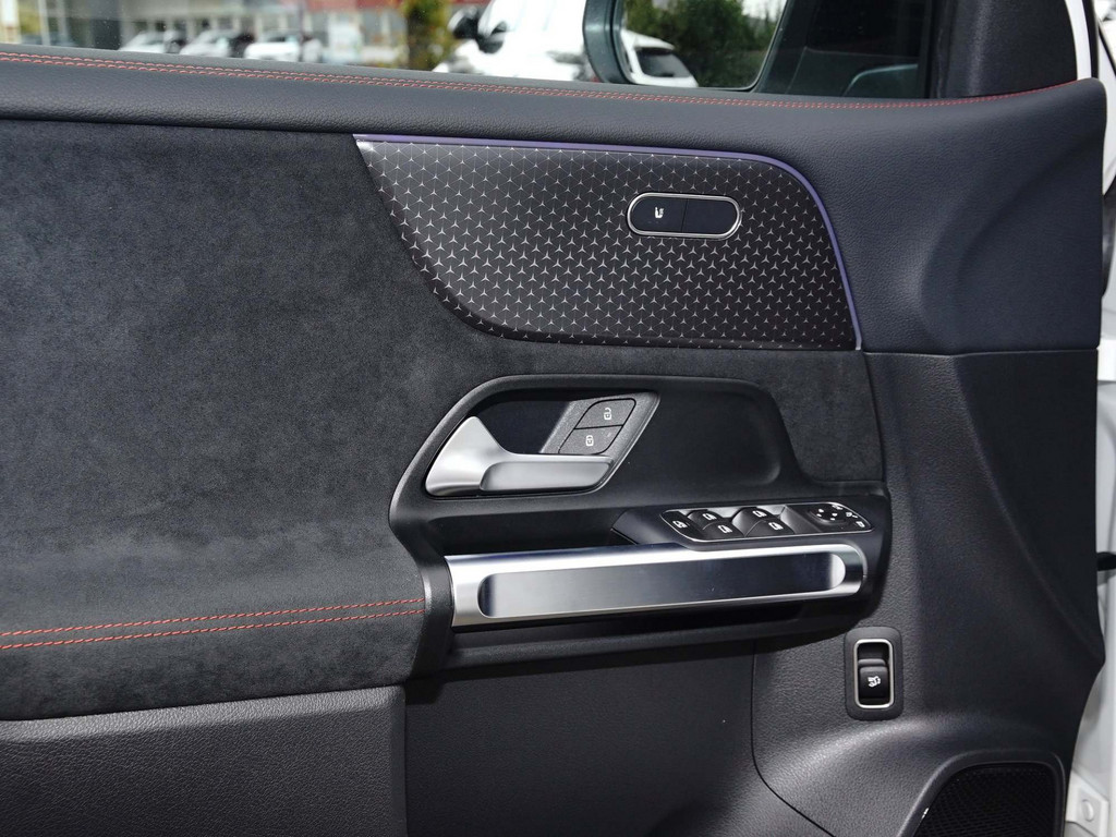 Bild 29 - EQB 250 + AMG Sport Advanced +