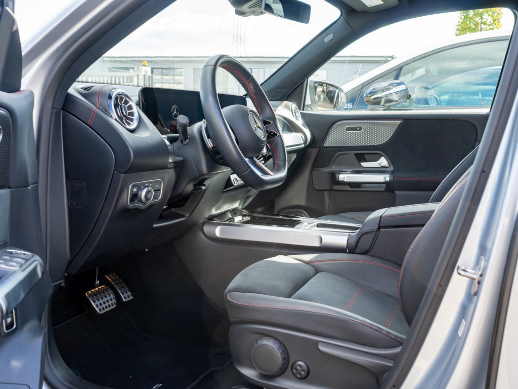 Bild 27 - EQB 300 4M AMG Sport Advanced