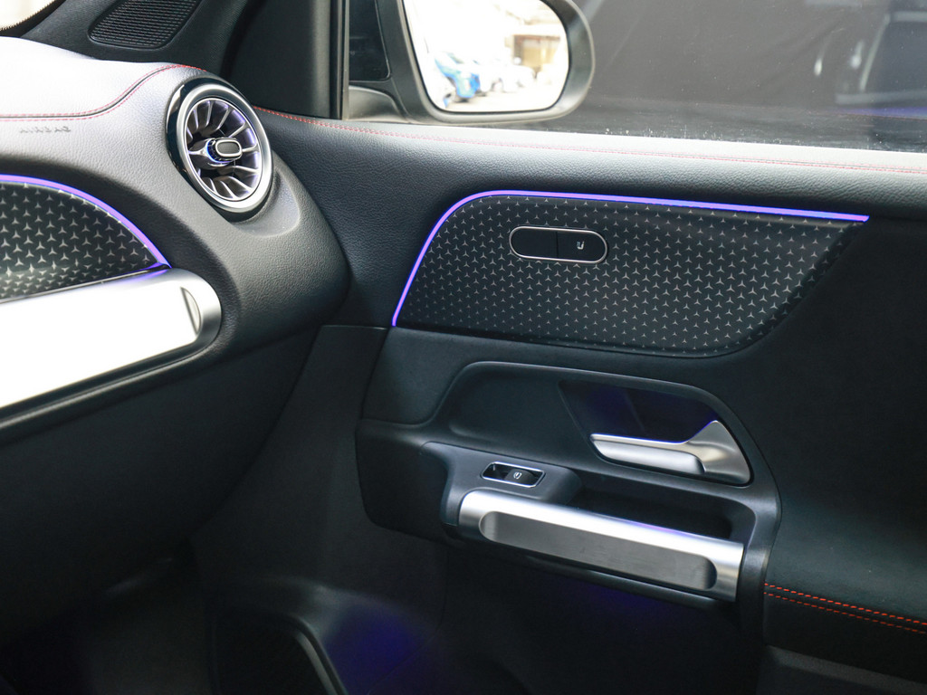 Bild 19 - EQB 250 + AMG Sport Advanced