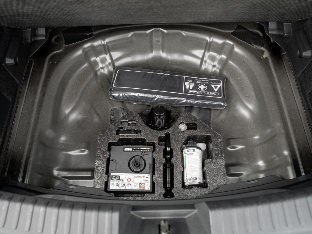 Bild 29 - LEON VZ 2.0 TSI DSG DCC Kam. Navi Virtual ACC LM