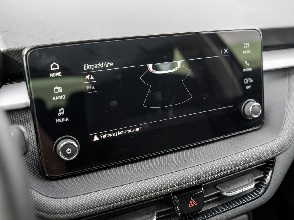 Bild 13 - FABIA SELECTION 1.0 MPI LED PDC SHZ SpurH