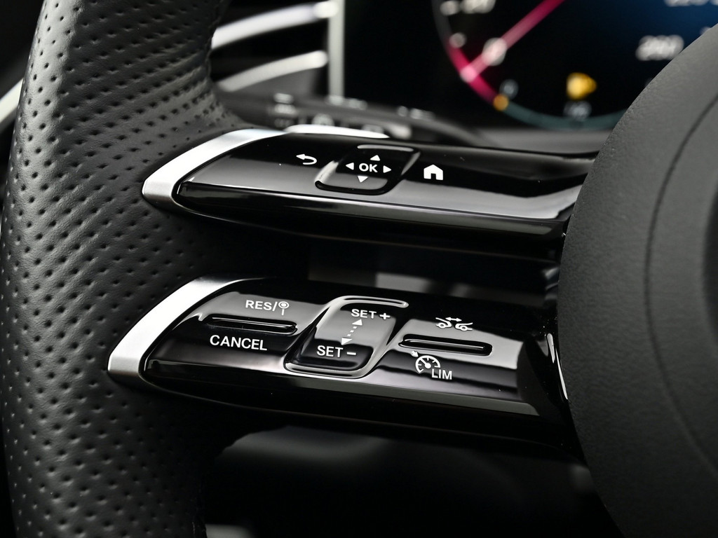 Bild 18 - E 220 d T AMG Sport Edition