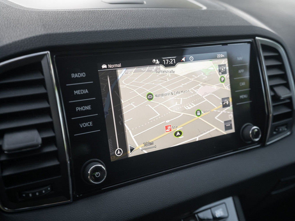 Bild 14 - Karoq Style Kam. Navi Standh. Virtual 360 ACC