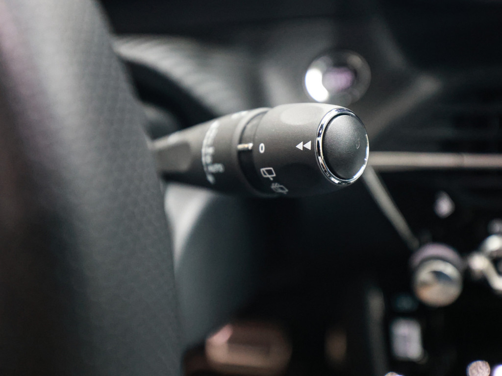 Bild 19 - 208 GT Hybrid 136 e-DSC6