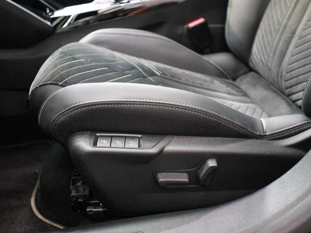 Bild 27 - 208 GT Hybrid 136 e-DSC6