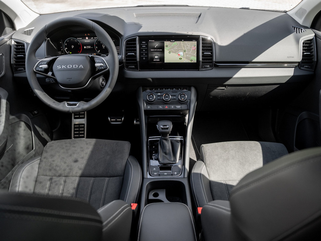 Bild 12 - Karoq Balance1.5 TSI DSG DCC AHK Kam. Navi Pano