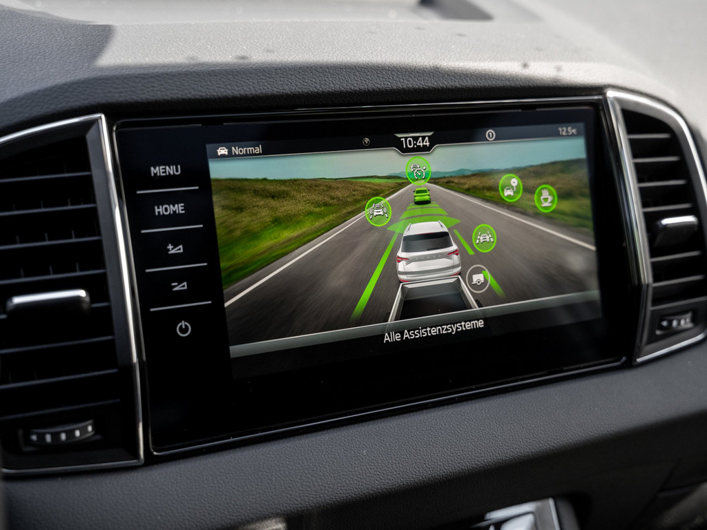 Bild 17 - Karoq Balance1.5 TSI DSG DCC AHK Kam. Navi Pano