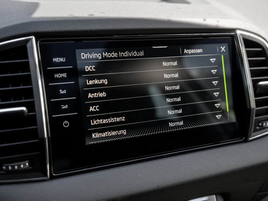 Bild 20 - Karoq Balance1.5 TSI DSG DCC AHK Kam. Navi Pano