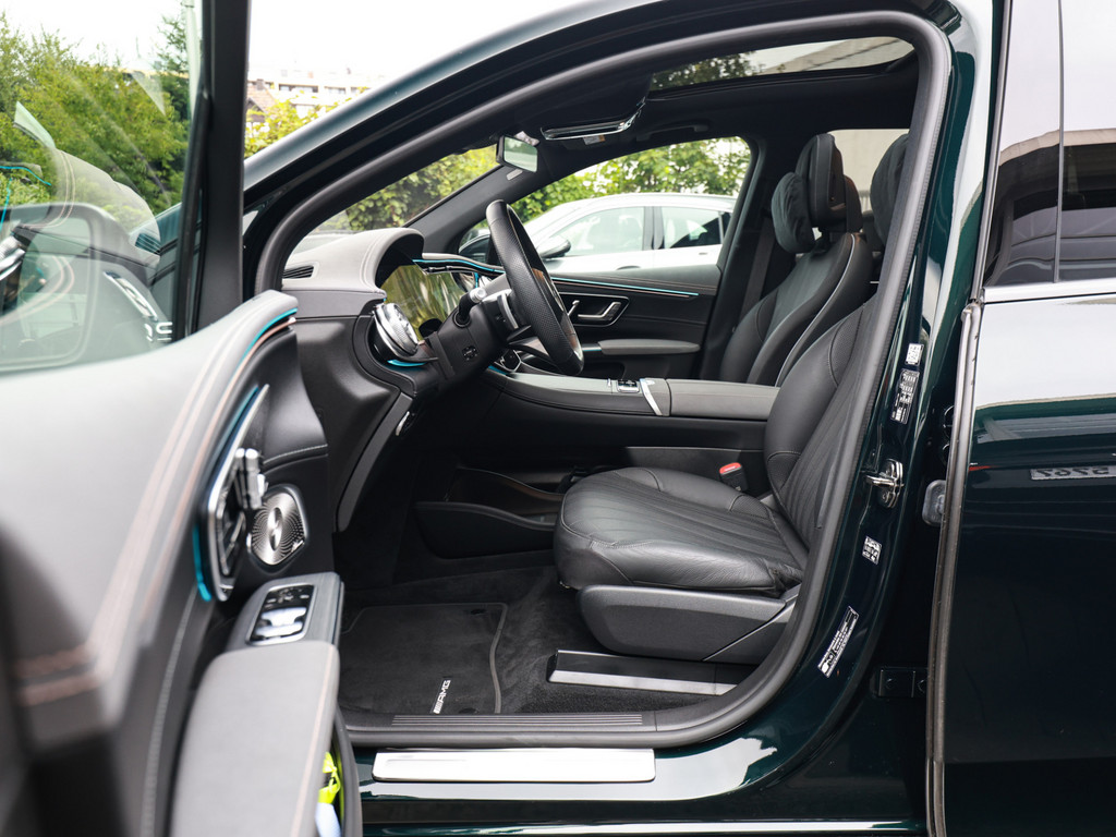 Bild 15 - EQS 450 + SUV AMG Sport Premium + Hyperscreen