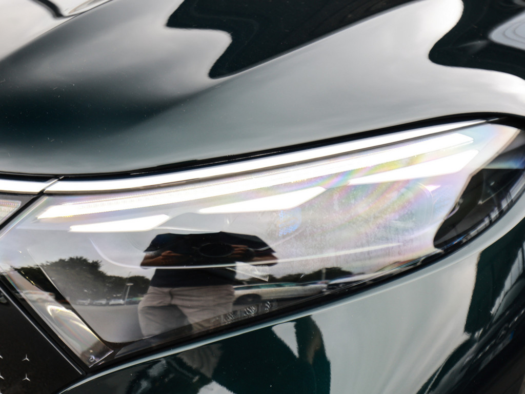 Bild 40 - EQS 450 + SUV AMG Sport Premium + Hyperscreen