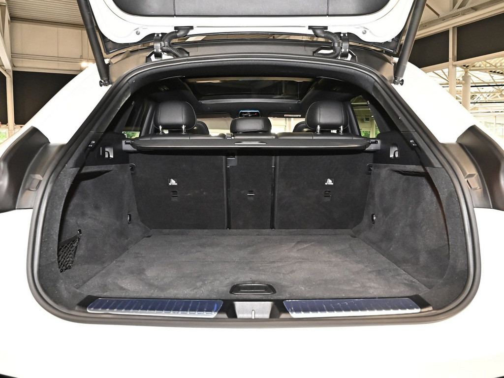Bild 31 - EQE 43 AMG 4M SUV Premium + Hyperscreen