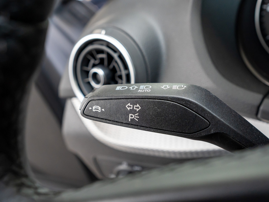 Bild 18 - Q2 30 TDI S Tronic advanced