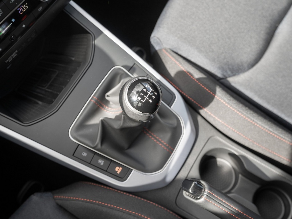 Bild 19 - ARONA FR 1.0 TSI Navi Virtual KeyLess KlimaA LED