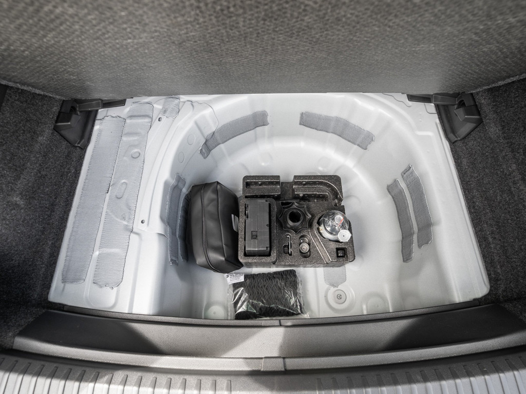 Bild 27 - ARONA FR 1.0 TSI Navi Virtual KeyLess KlimaA LED