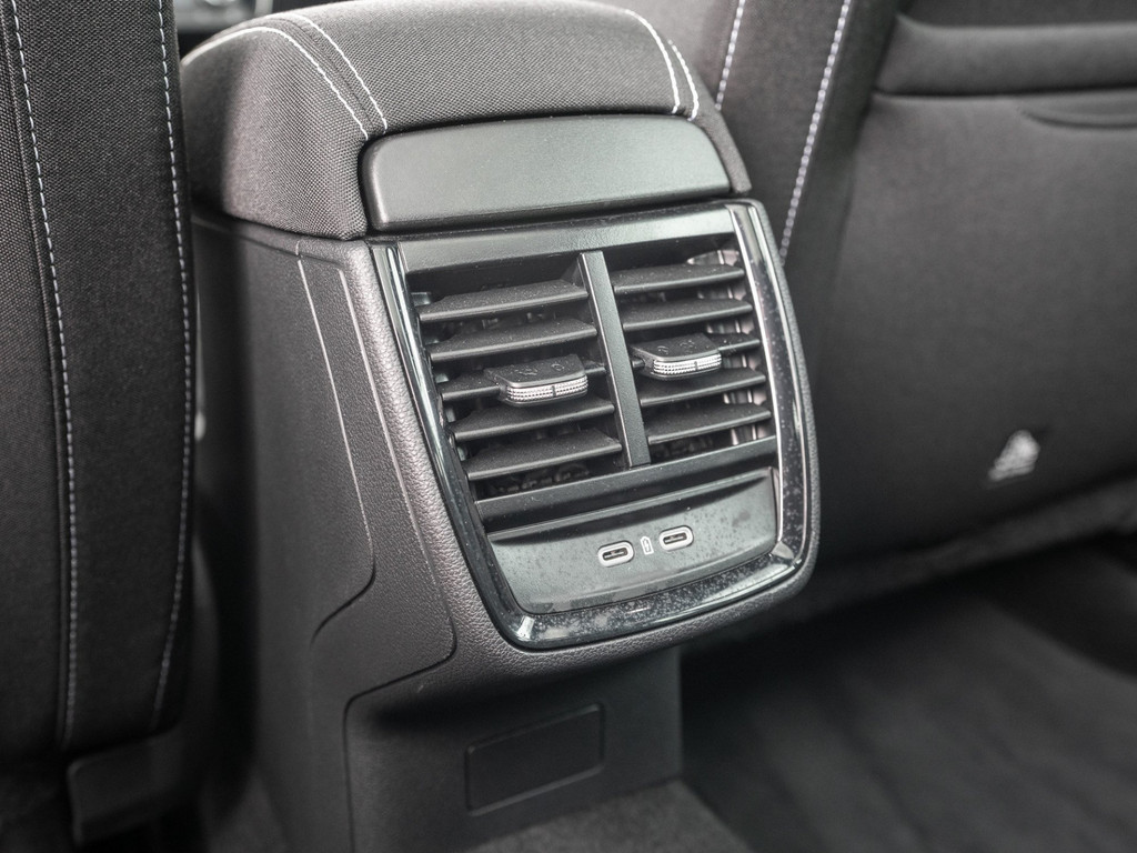 Bild 10 - KAMIQ MONTE CARLO 1.5 TSI DSG AHK Kam. Navi Pano