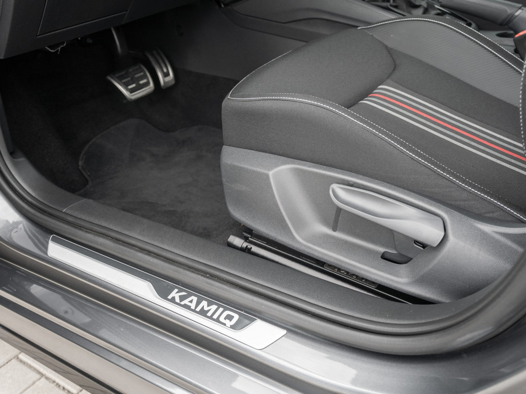 Bild 30 - KAMIQ MONTE CARLO 1.5 TSI DSG AHK Kam. Navi Pano