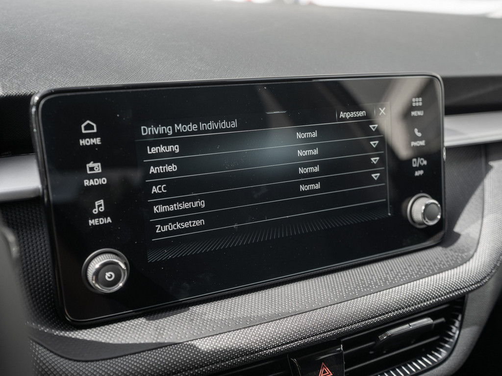 Bild 18 - Fabia Selection 1.0 TSI DSG AHK ACC KlimaA