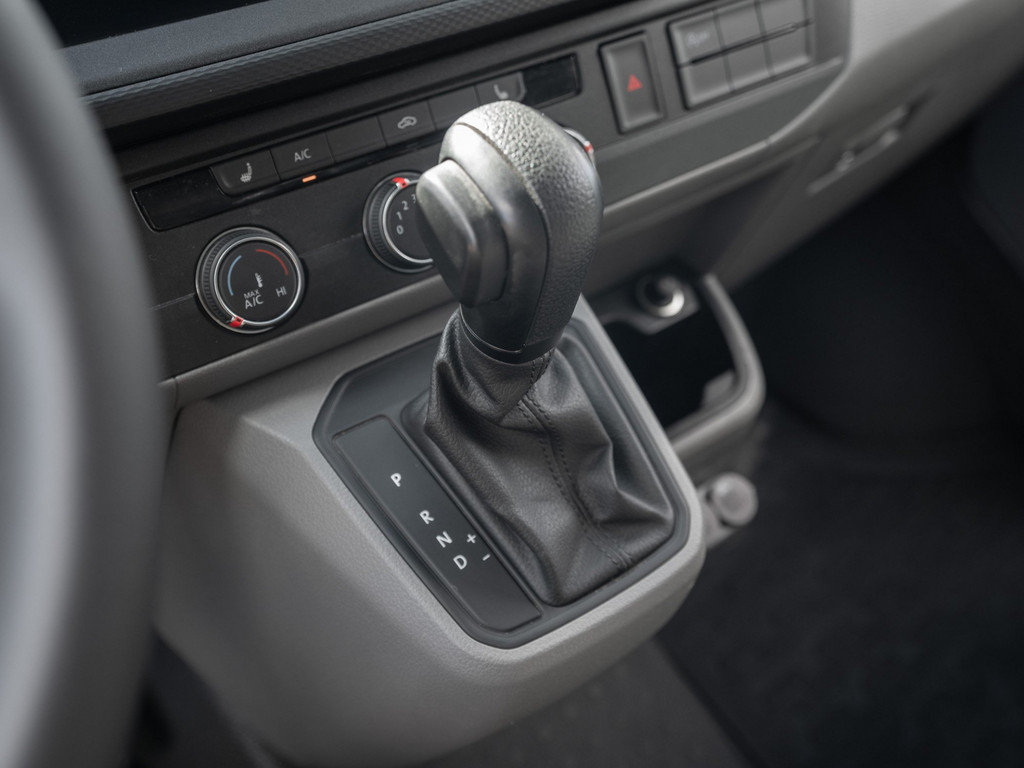 Bild 19 - T6.1 Kasten LR 2.0TDI DSG + LED + NAVI + KLIMA + PDC + SHZ