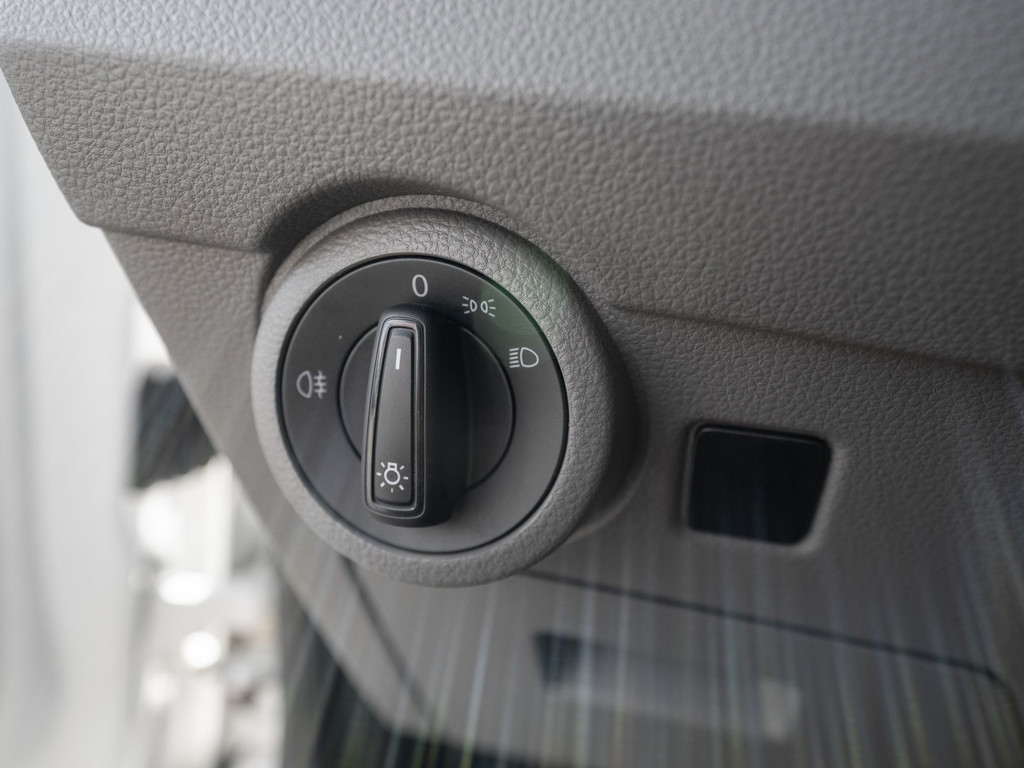 Bild 23 - T6.1 Kasten LR 2.0TDI DSG + LED + NAVI + KLIMA + PDC + SHZ