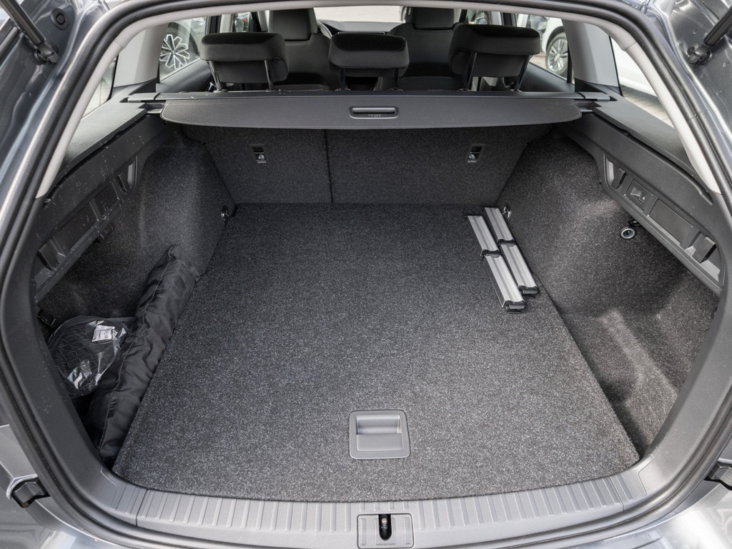 Bild 29 - Octavia Combi Essence 1.5 TSI DSG AHK LED