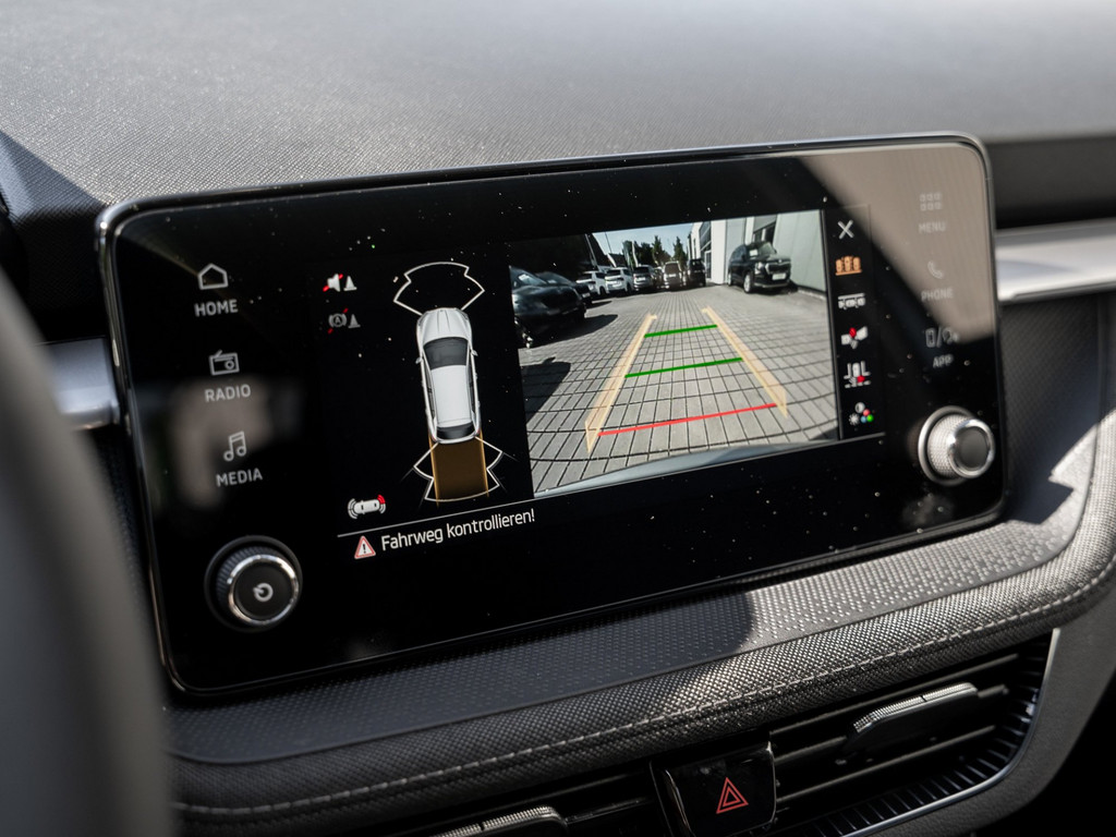 Bild 14 - Fabia Balance 1.0 TSI DSG Virtual ACC KlimaA