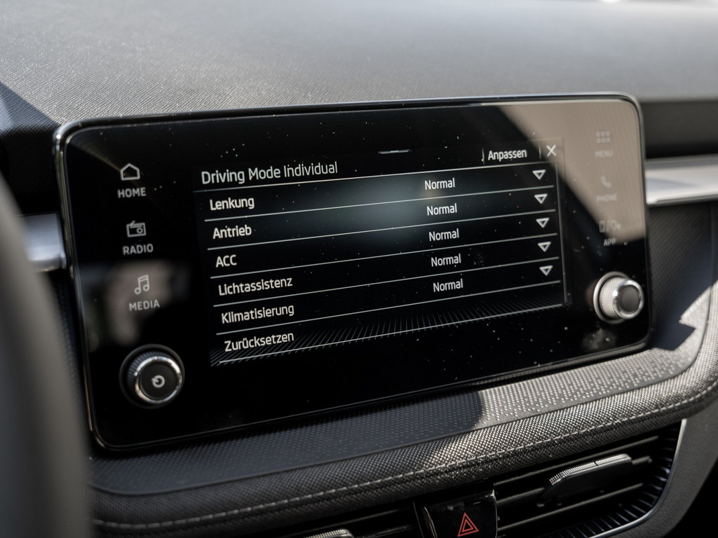 Bild 17 - Fabia Balance 1.0 TSI DSG Virtual ACC KlimaA