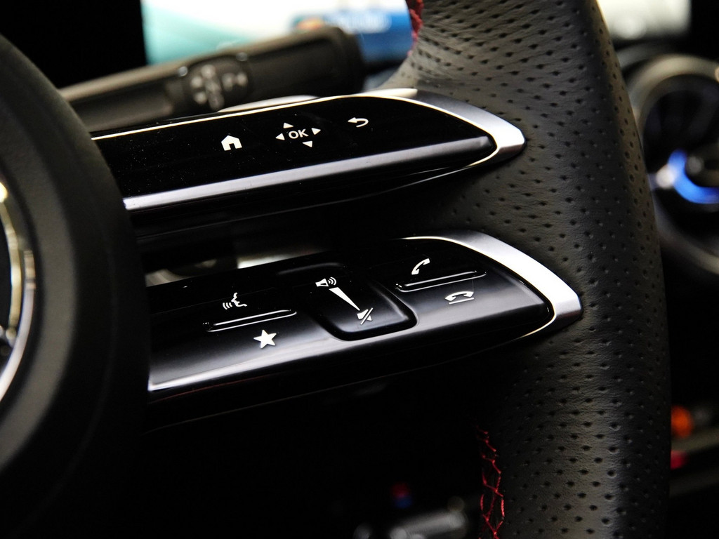 Bild 20 - GLB 220 d 4M AMG Sport Advanced +